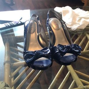 Blue heels with bow